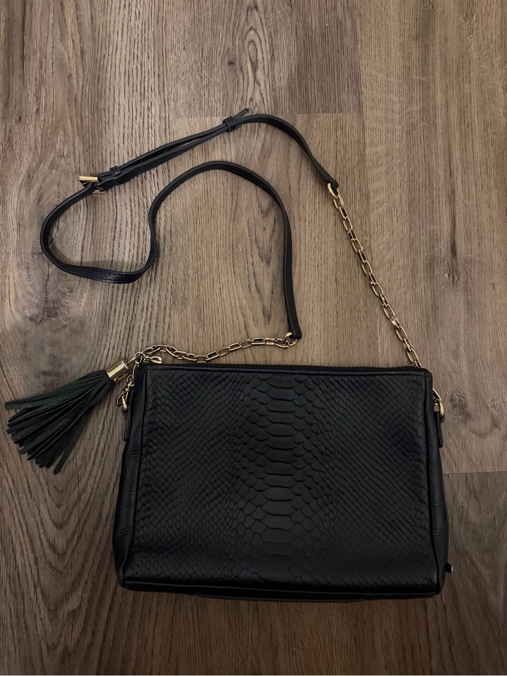 GIgi New York Crossbody Purse